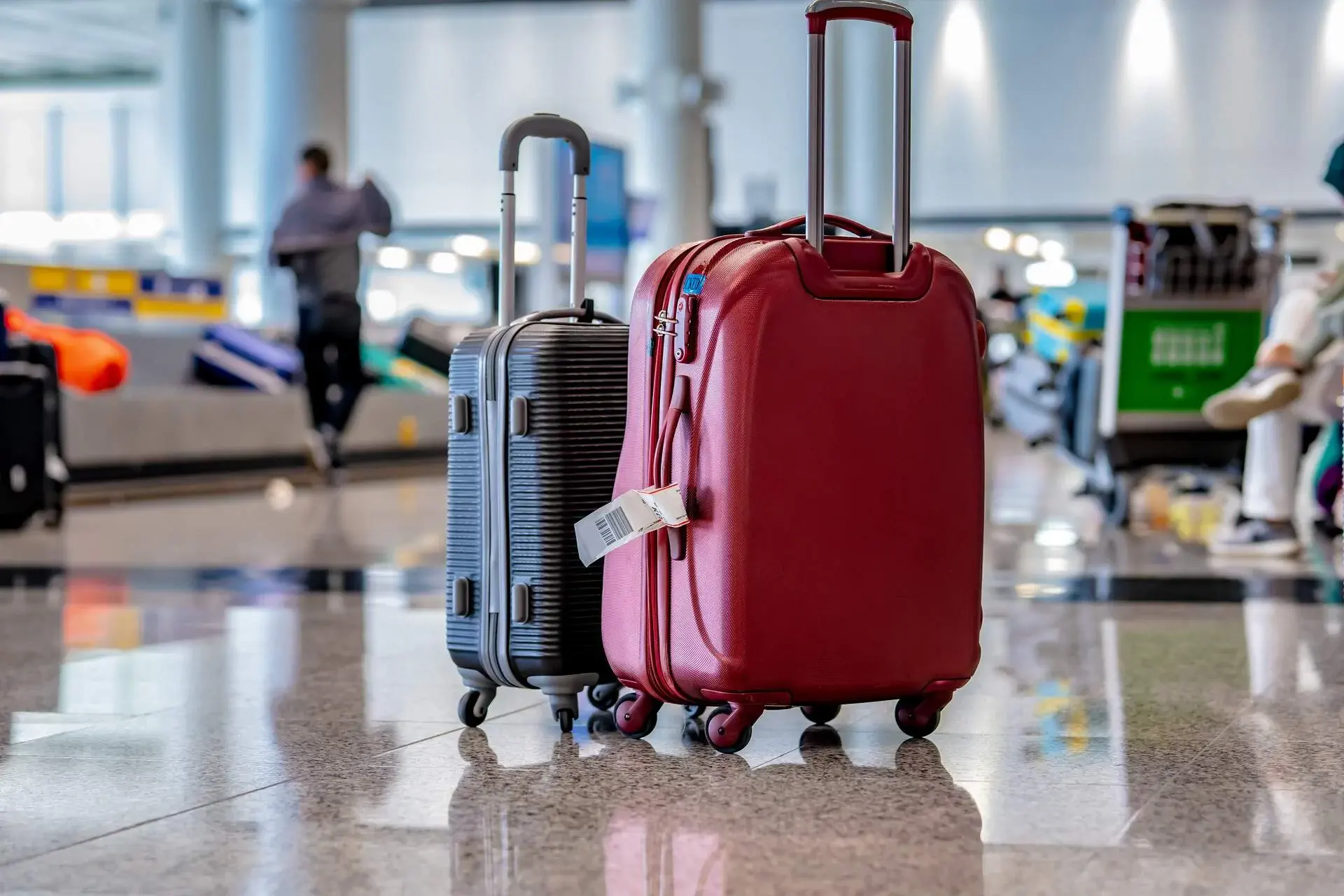 Airport Luggage Tips Every Traveler Should Know: Fly Smooth with Anuju
