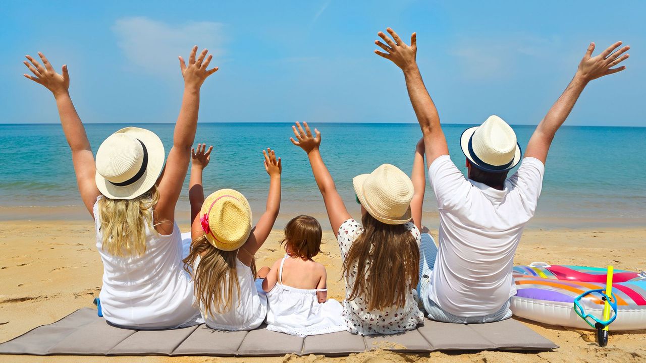 10 Tips for Traveling with Kids Without the Stress: Make Every Family Trip a Joyride!