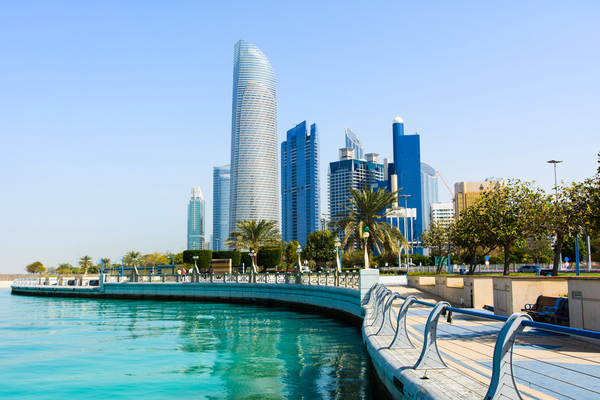 Discover Abu Dhabi: Book Flights, Hotels, Tours & Airport Transfers Easily on Anuju